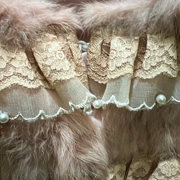 Women’s Real Fur Vest With Lace Trimming Autumn/Winter - Picture 6 of 10